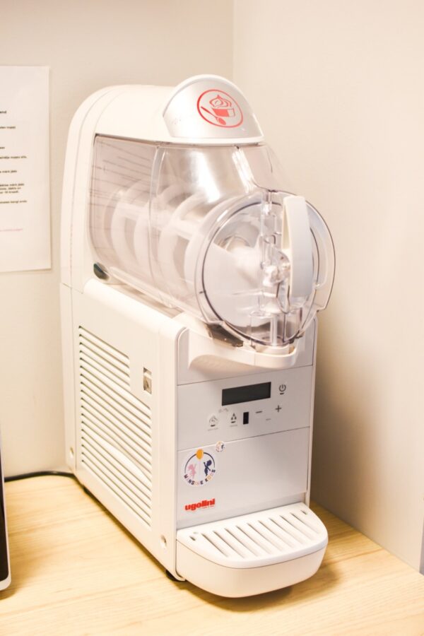 Pehme jäätisemasina rent